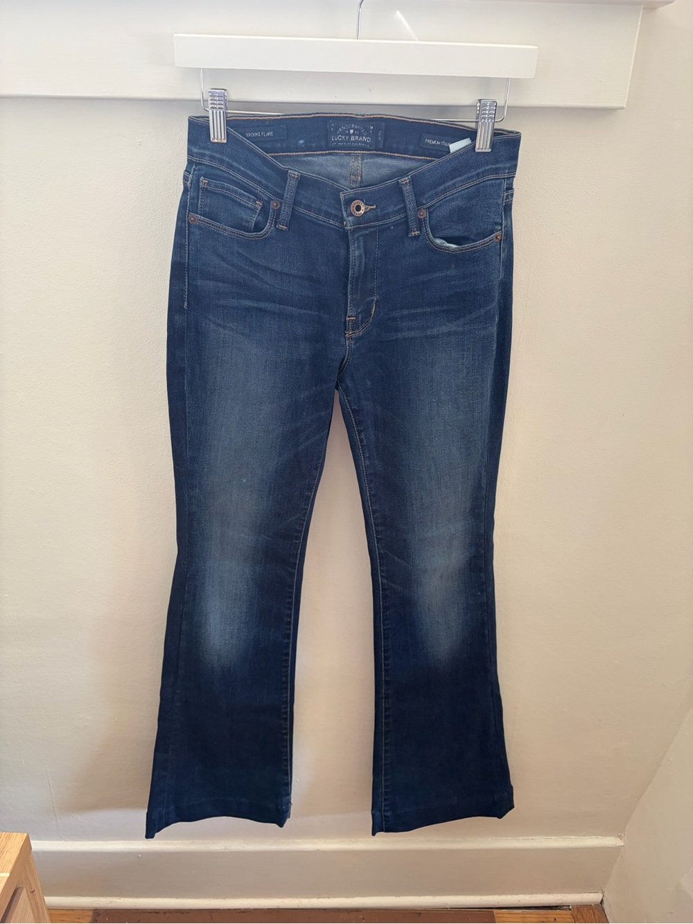 Lucky Brand Women's Dark Blue Flare Jeans